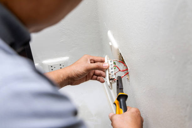 Best Circuit Breaker Repair  in Pullman, WA